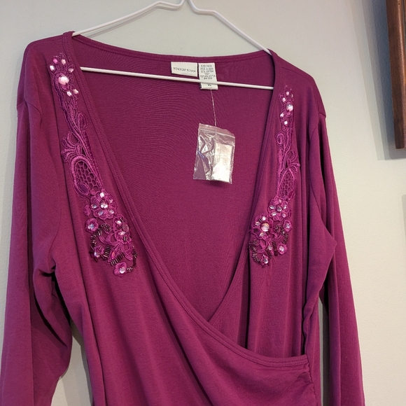 NWT Newport News Women's XL Fuschia Surplice Faux Wrap Embellished Knit Top 104 - Picture 2 of 7